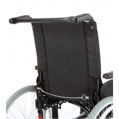 Спинка, регулируемая по углу наклона до 30°